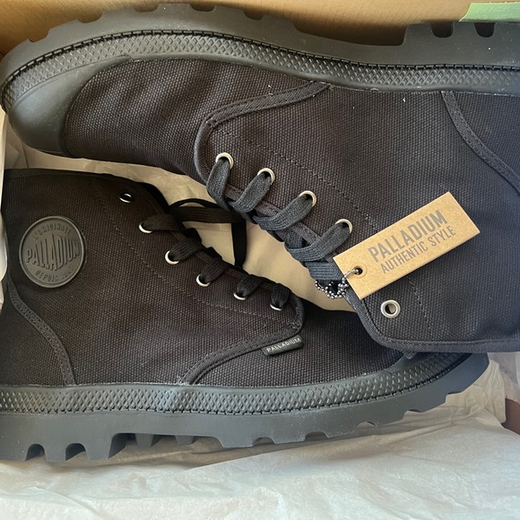 Palladium Pampa Hi Men\'s Black Canvas Boots Size 13